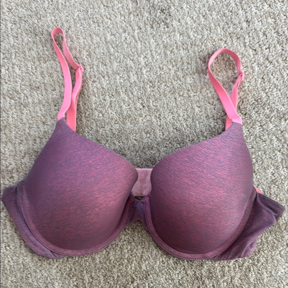 Victoria’s Secret Full Coverage Bra with Adjustable Straps and Underwire Support